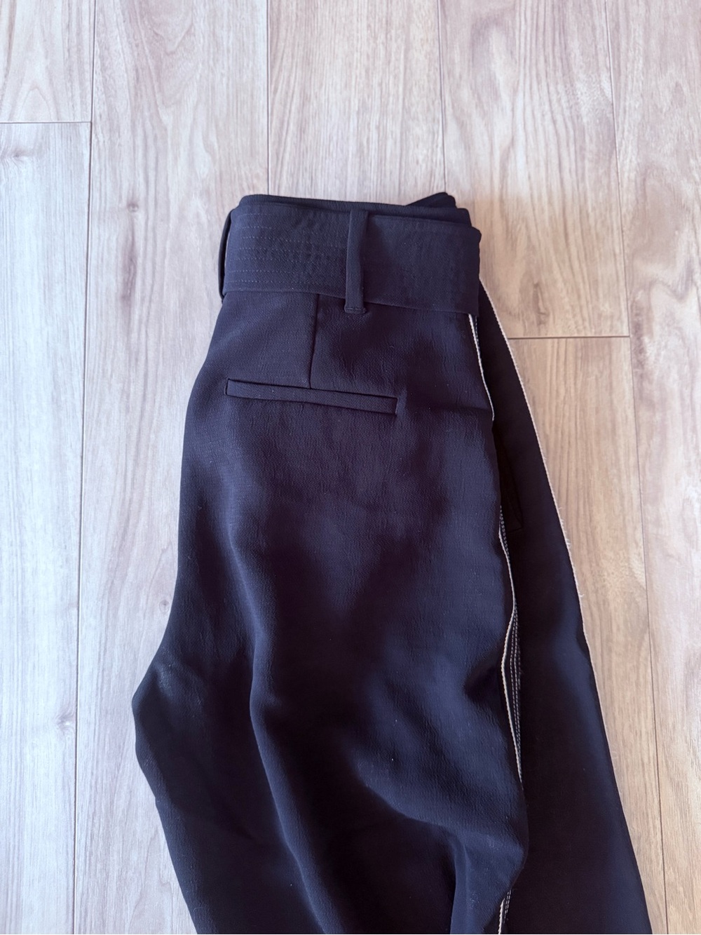 Wilfred Black Pants with White Side Stitching - Picture 4 of 5